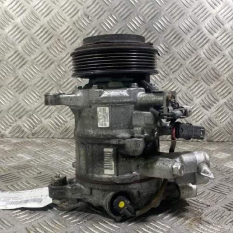 Compresseur clim BMW SERIE 1 F20 Photo n°2