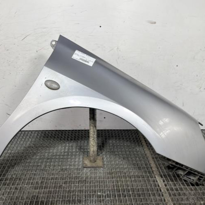 Aile avant droit PEUGEOT 307 Photo n°1