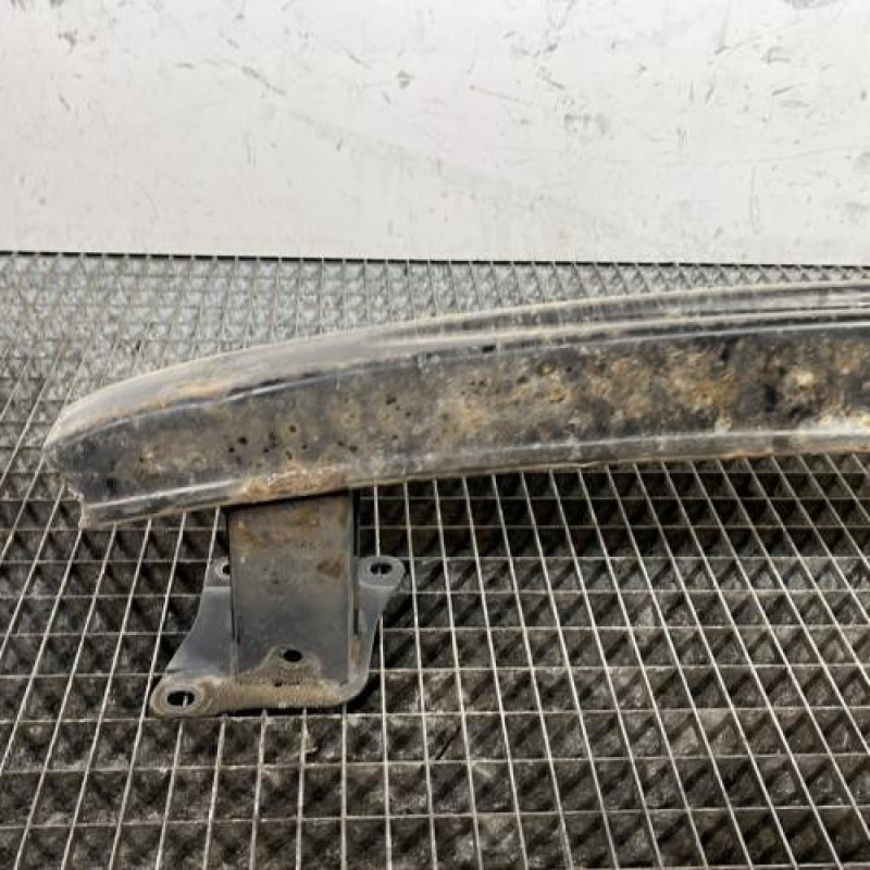 Renfort pare choc arriere (traverse) VOLKSWAGEN GOLF 5 Photo n°2