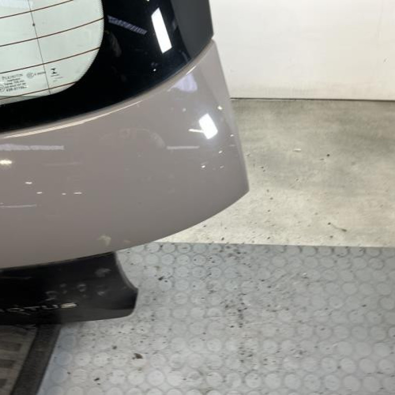 Malle/Hayon arriere CITROEN C4 CACTUS Photo n°4