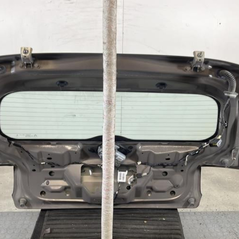 Malle/Hayon arriere CITROEN C4 CACTUS Photo n°6