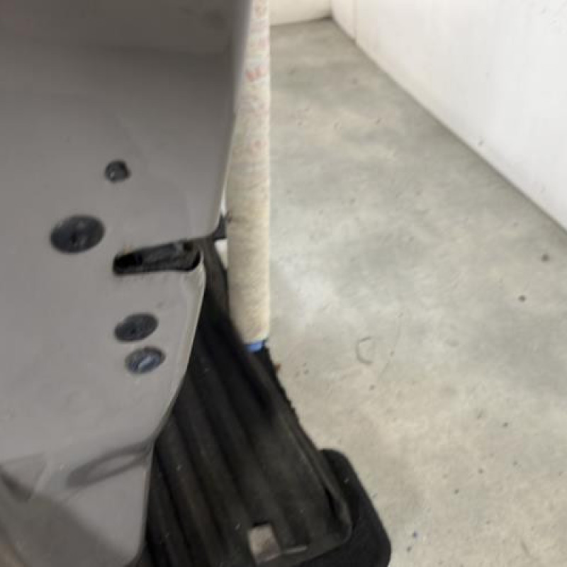 Porte avant gauche CITROEN C4 CACTUS Photo n°4