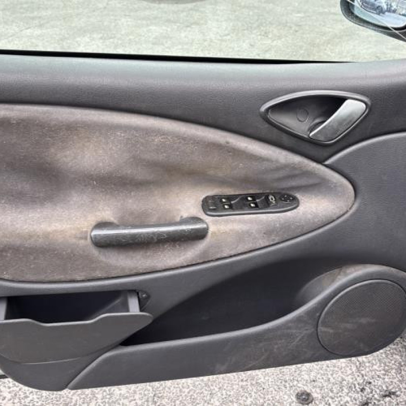 Porte avant gauche CITROEN C5 1 Photo n°15