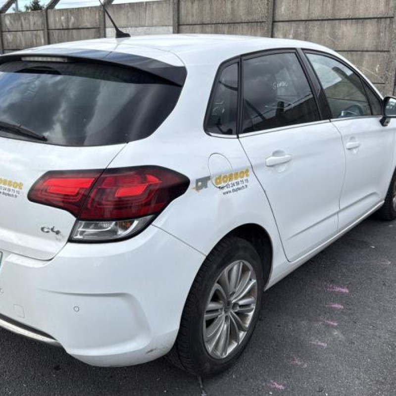 Pare choc avant CITROEN C4 2 Photo n°9