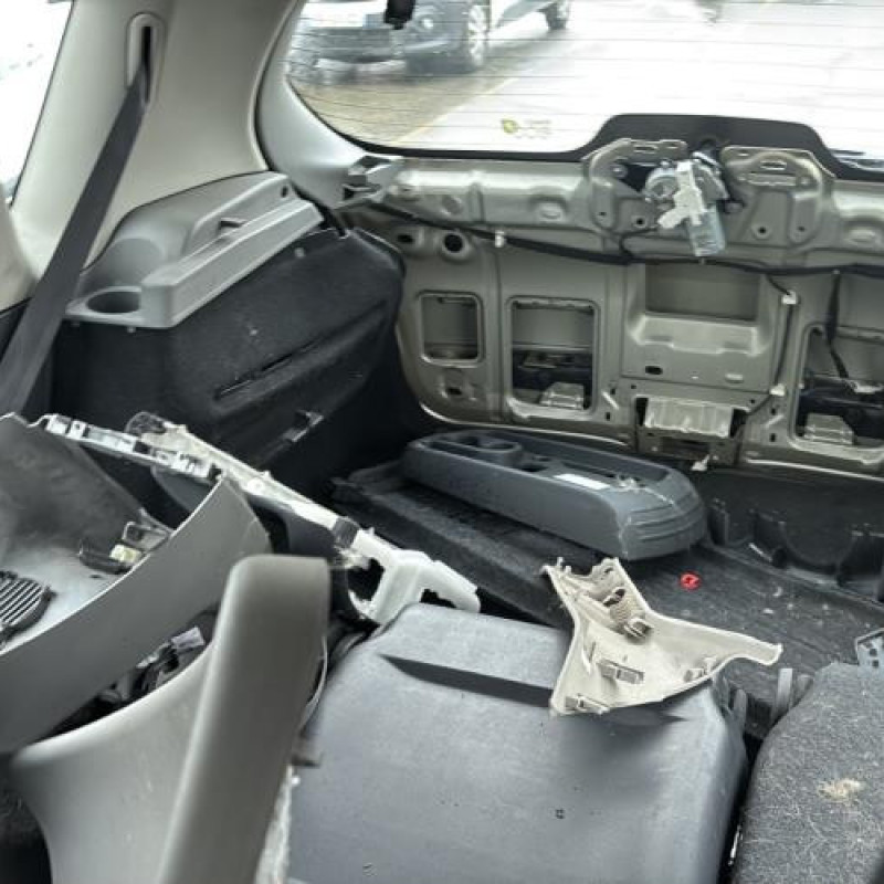 Pare choc arriere RENAULT SCENIC 2 Photo n°18