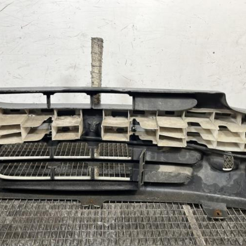 Pare choc avant RENAULT TWINGO 1 Photo n°5