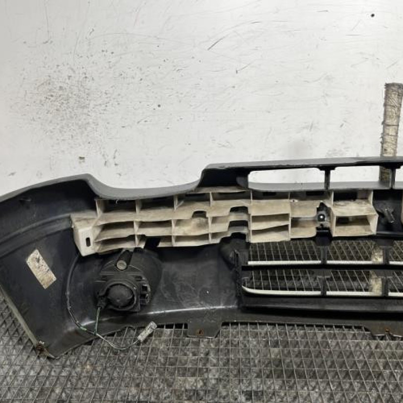 Pare choc avant RENAULT TWINGO 1 Photo n°6