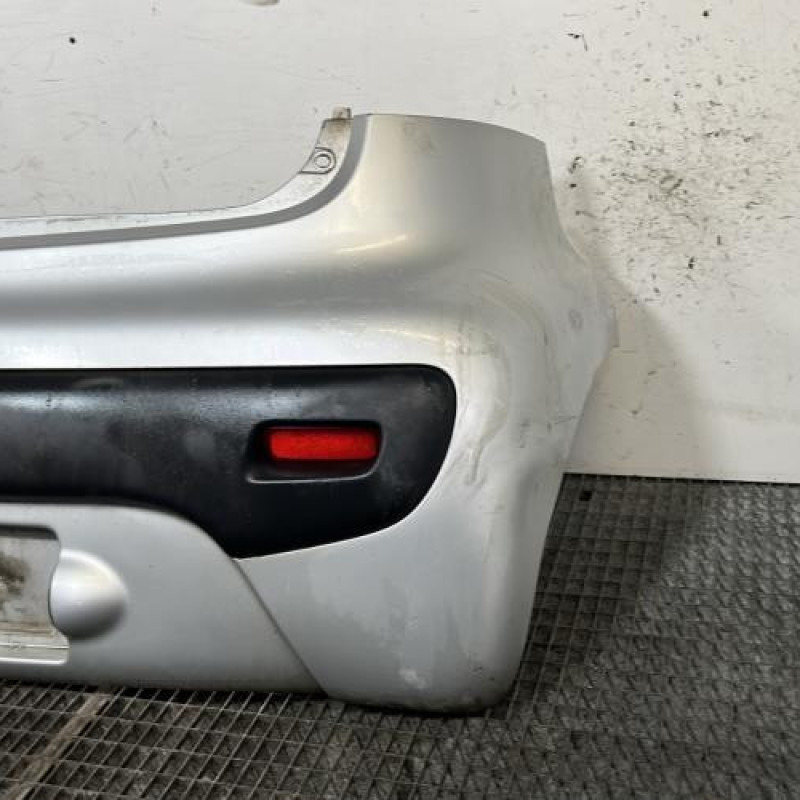 Pare choc arriere PEUGEOT 107 Photo n°3