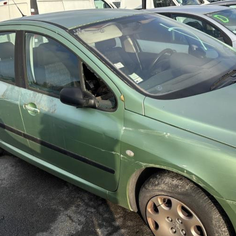 Pare choc arriere PEUGEOT 307 Photo n°15