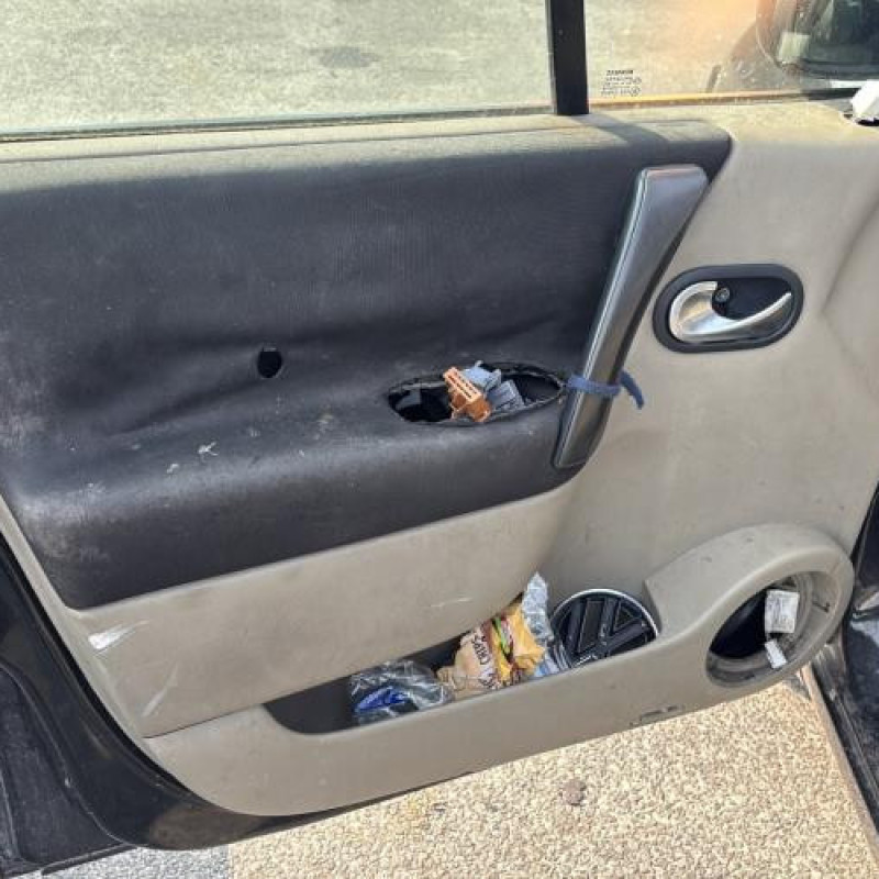 Pare choc avant RENAULT SCENIC 2 Photo n°15