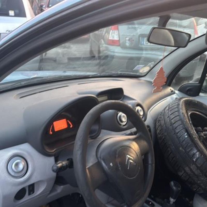 Pare choc arriere CITROEN C3 1 Photo n°16