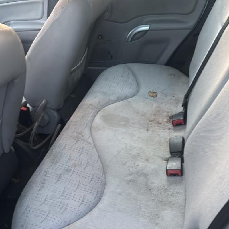 Pare choc arriere CITROEN C3 1 Photo n°19