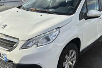 Pare choc avant PEUGEOT 2008 1