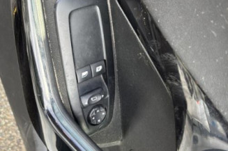 Pare choc avant PEUGEOT 2008 1