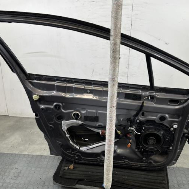 Porte avant gauche RENAULT CLIO 4 Photo n°4