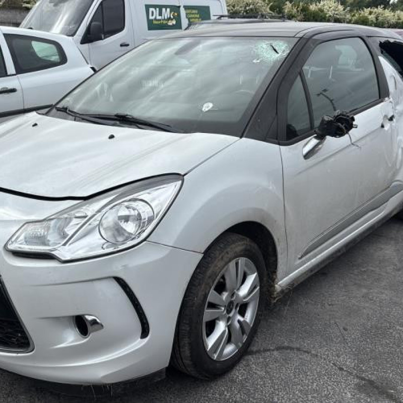 Retroviseur droit DS DS3 Photo n°11