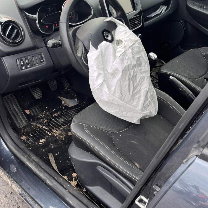 RENAULT CLIO 4 PHASE 2 1.5 DCI - 8V TURBO Photo n°6