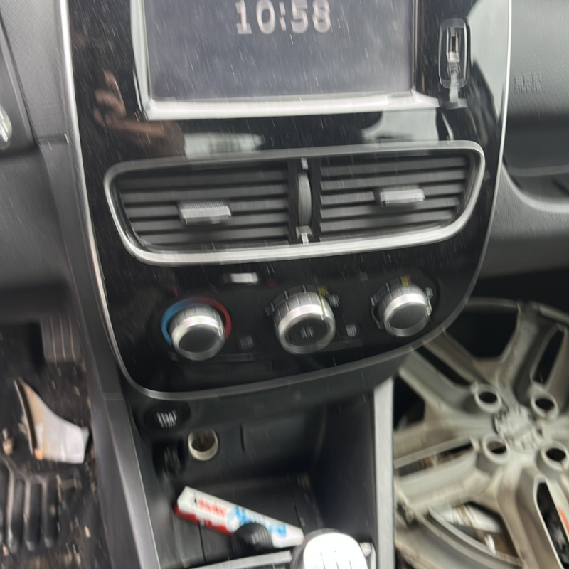 RENAULT CLIO 4 PHASE 2 1.5 DCI - 8V TURBO Photo n°9