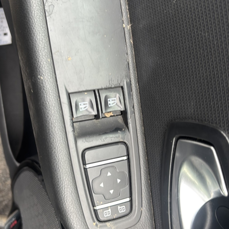 RENAULT CLIO 4 PHASE 2 1.5 DCI - 8V TURBO Photo n°22