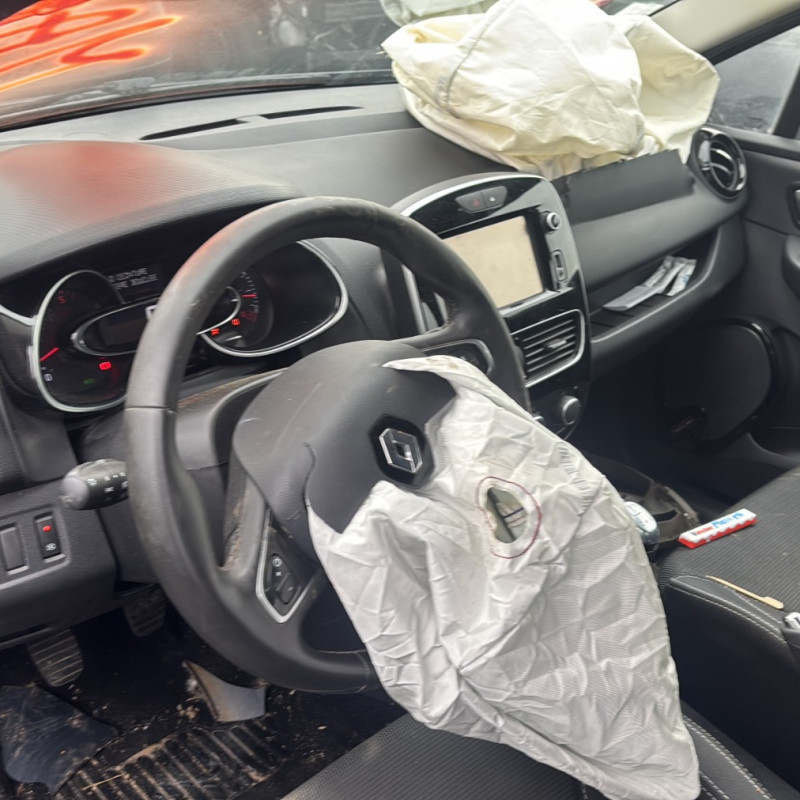 RENAULT CLIO 4 PHASE 2 1.5 DCI - 8V TURBO Photo n°24