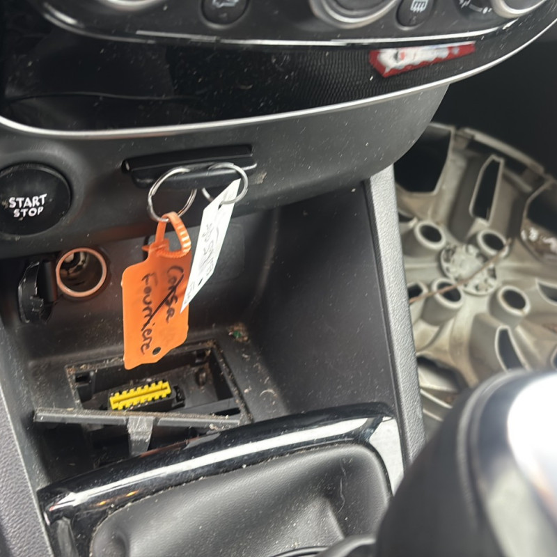 RENAULT CLIO 4 PHASE 2 1.5 DCI - 8V TURBO Photo n°31