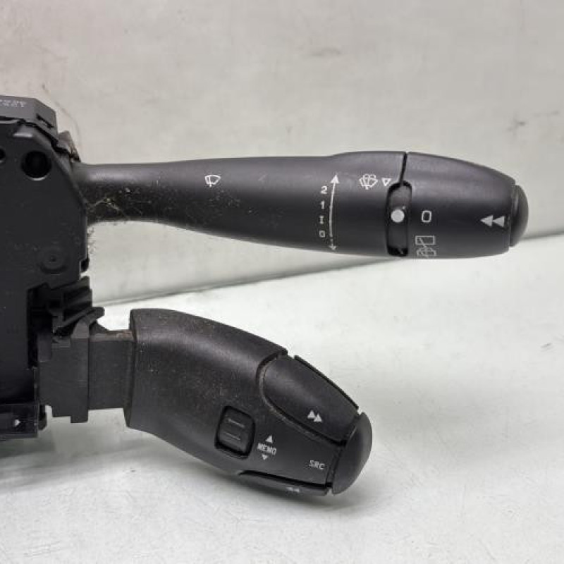 Com (Bloc Contacteur Tournant+Commodo Essuie Glace+Commodo Phare) CITROEN C3 1 Photo n°2