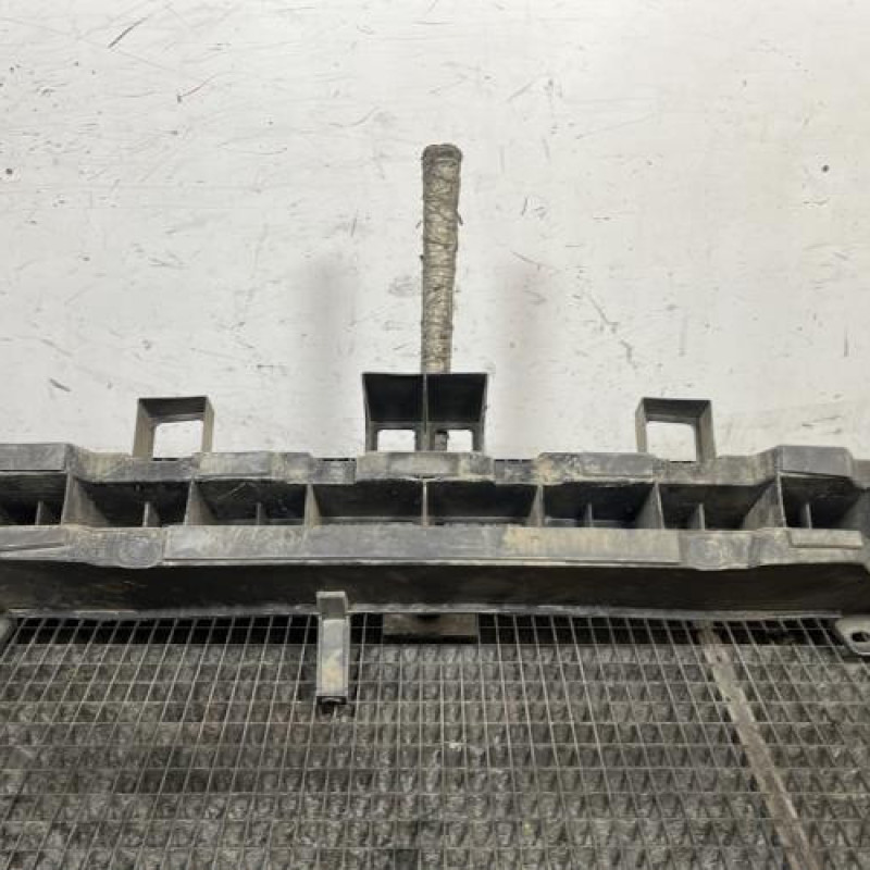 Absorbeur de pare choc arriere RENAULT CLIO 4 Photo n°1