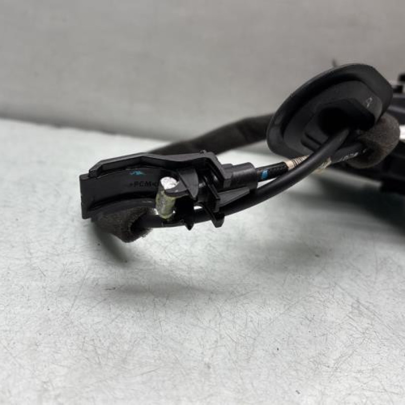 Serrure avant droit RENAULT CLIO 5 Photo n°4