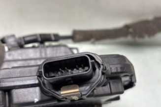 Serrure avant droit RENAULT CLIO 5