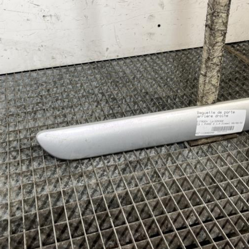 Baguette de porte arriere droite CITROEN C3 1 Photo n°2