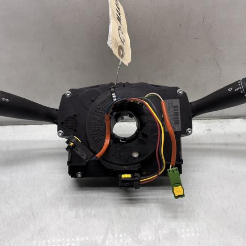 Com (Bloc Contacteur Tournant+Commodo Essuie Glace+Commodo Phare) CITROEN C3 1 Photo n°1