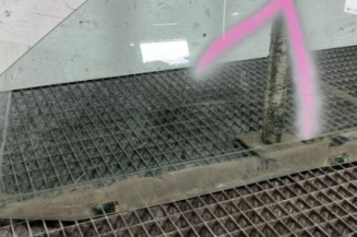 Vitre avant gauche VOLKSWAGEN GOLF 4