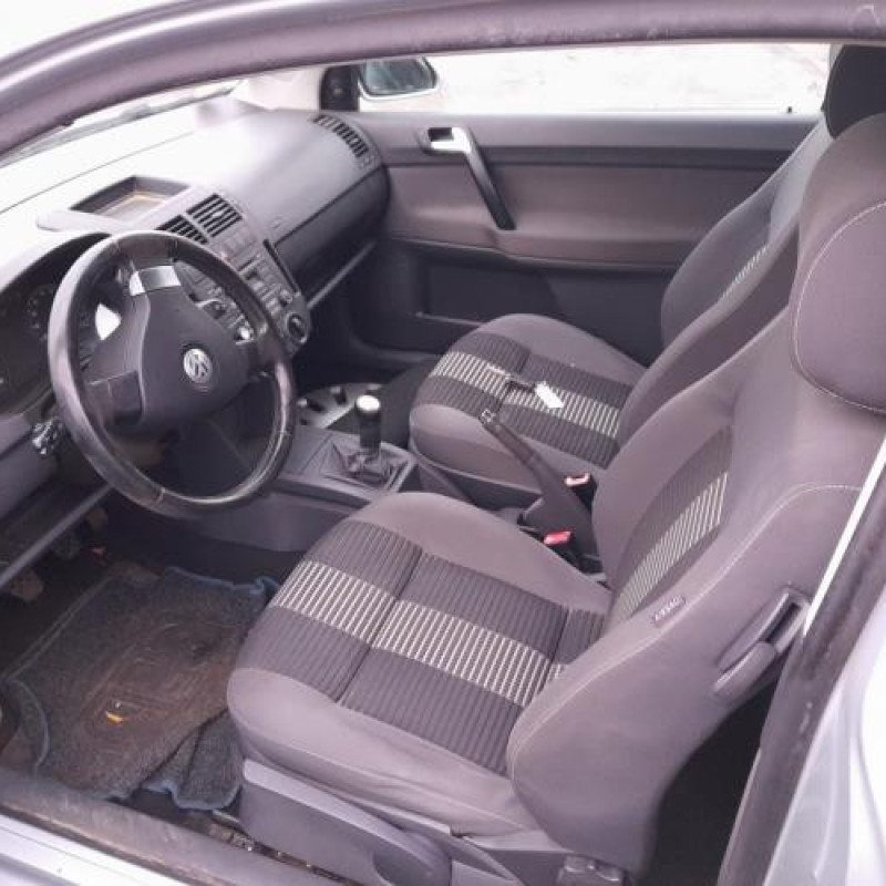 Feu arriere principal droit (feux) VOLKSWAGEN POLO 4 Photo n°10