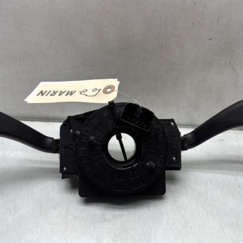 Com (Bloc Contacteur Tournant+Commodo Essuie Glace+Commodo Phare) VOLKSWAGEN POLO 4 Photo n°1