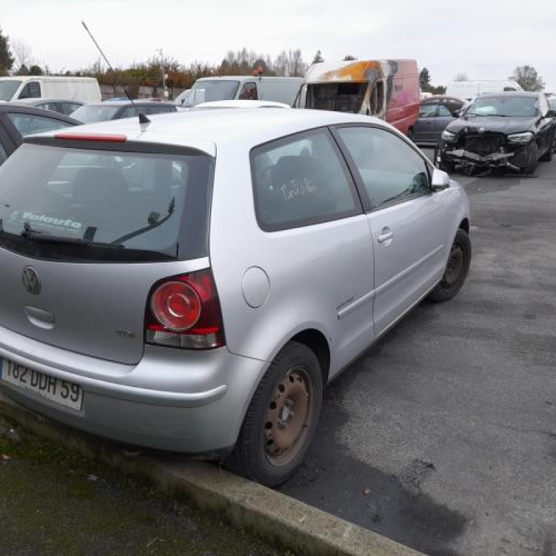 Com (Bloc Contacteur Tournant+Commodo Essuie Glace+Commodo Phare) VOLKSWAGEN POLO 4 Photo n°8