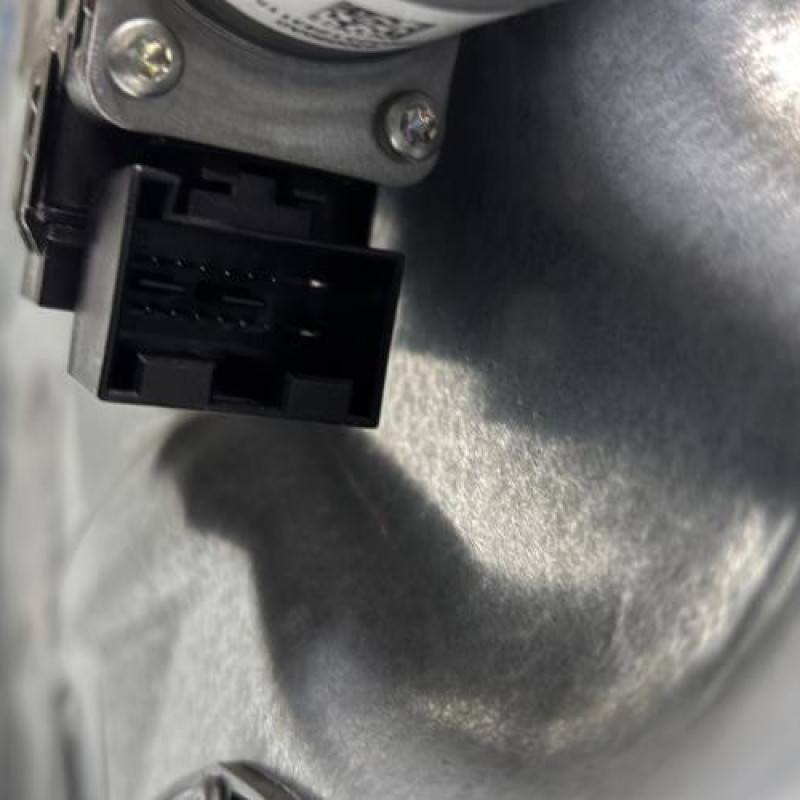 Leve vitre electrique avant gauche VOLKSWAGEN POLO 4 Photo n°7