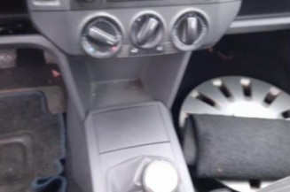 Moteur essuie glace avant VOLKSWAGEN POLO 4