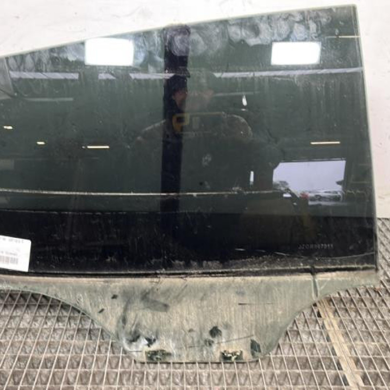 Vitre arriere droit SEAT IBIZA 4 Photo n°1