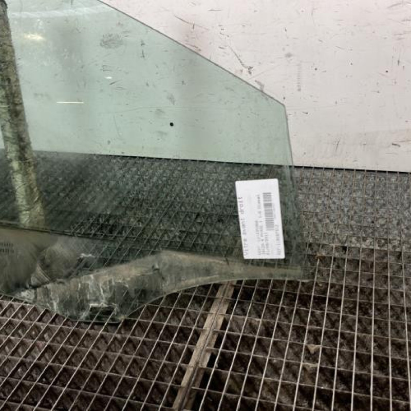 Vitre avant droit SEAT IBIZA 4 Photo n°2