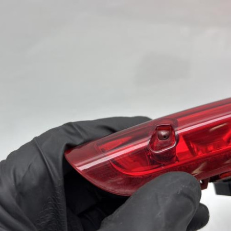 Feu arriere stop central PEUGEOT 208 1