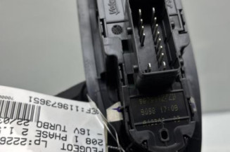 Interrupteur de leve vitre avant gauche PEUGEOT 208 1