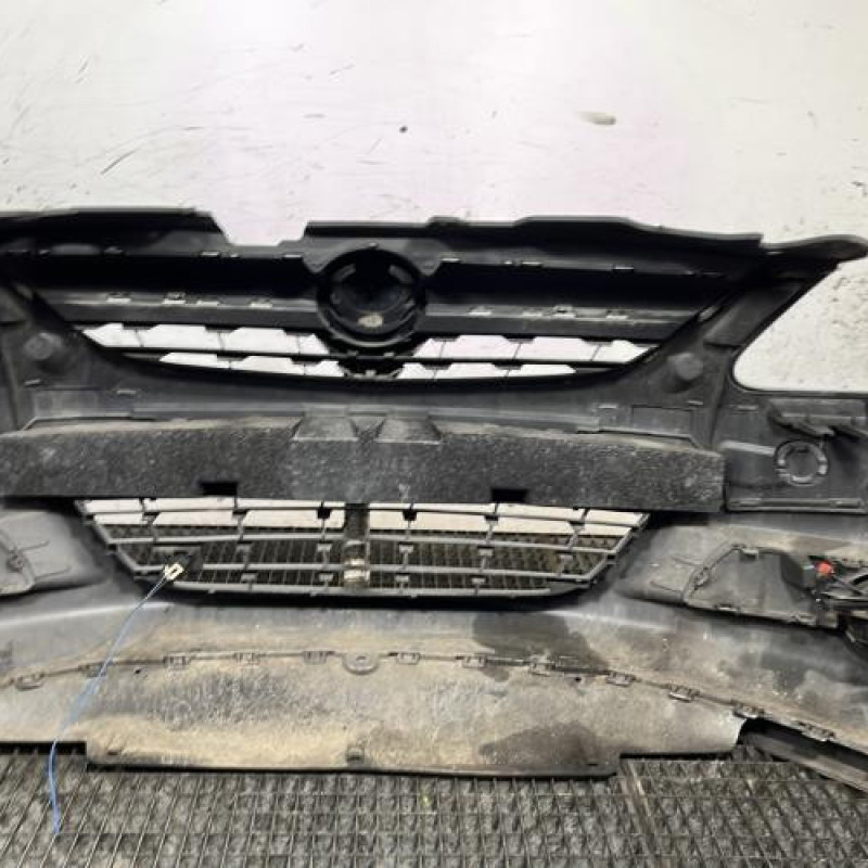 Pare choc avant OPEL CORSA D Photo n°5