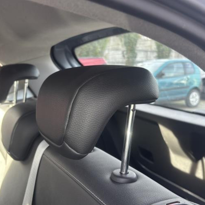 Pare choc avant OPEL CORSA D Photo n°18