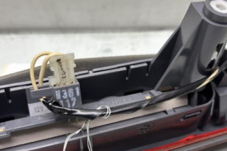 Feu arriere stop central OPEL CORSA D