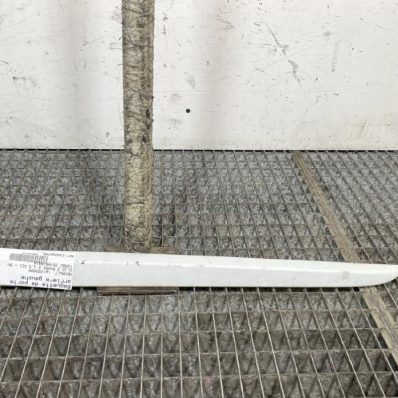 Baguette de porte arriere gauche  RENAULT CLIO 3 Photo n°1