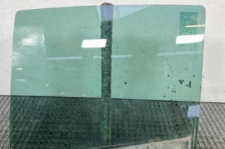 Vitre arriere gauche RENAULT CLIO 3 Photo n°1