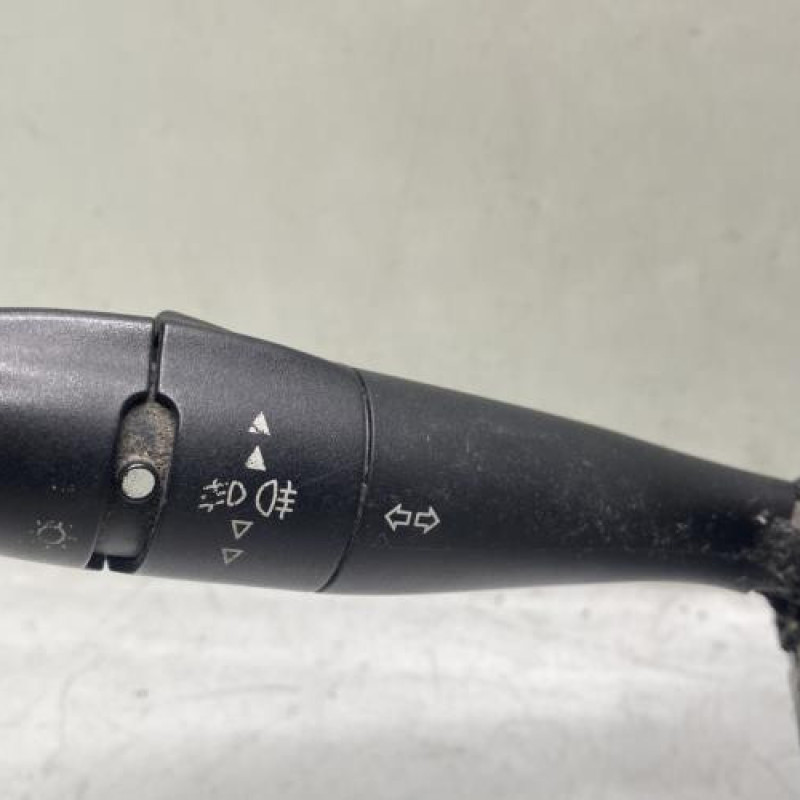 Com (Bloc Contacteur Tournant+Commodo Essuie Glace+Commodo Phare) CITROEN C3 1 Photo n°3