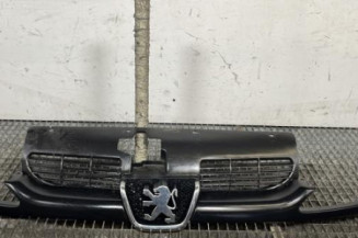 Calandre PEUGEOT 206 Photo n°1