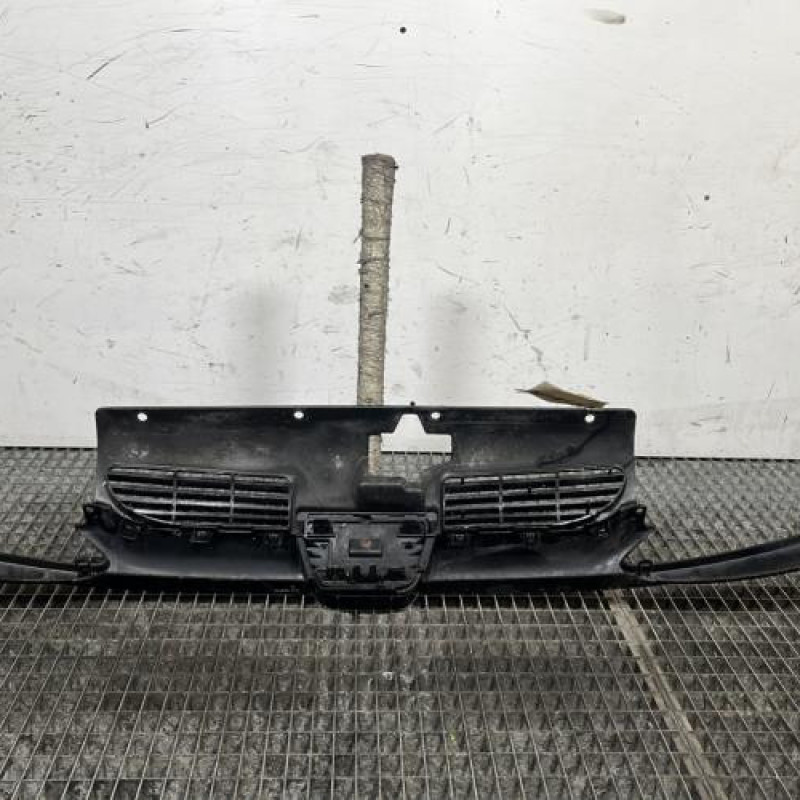 Calandre PEUGEOT 206 Photo n°4