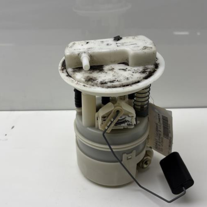 Pompe à carburant RENAULT CLIO 2 Photo n°1